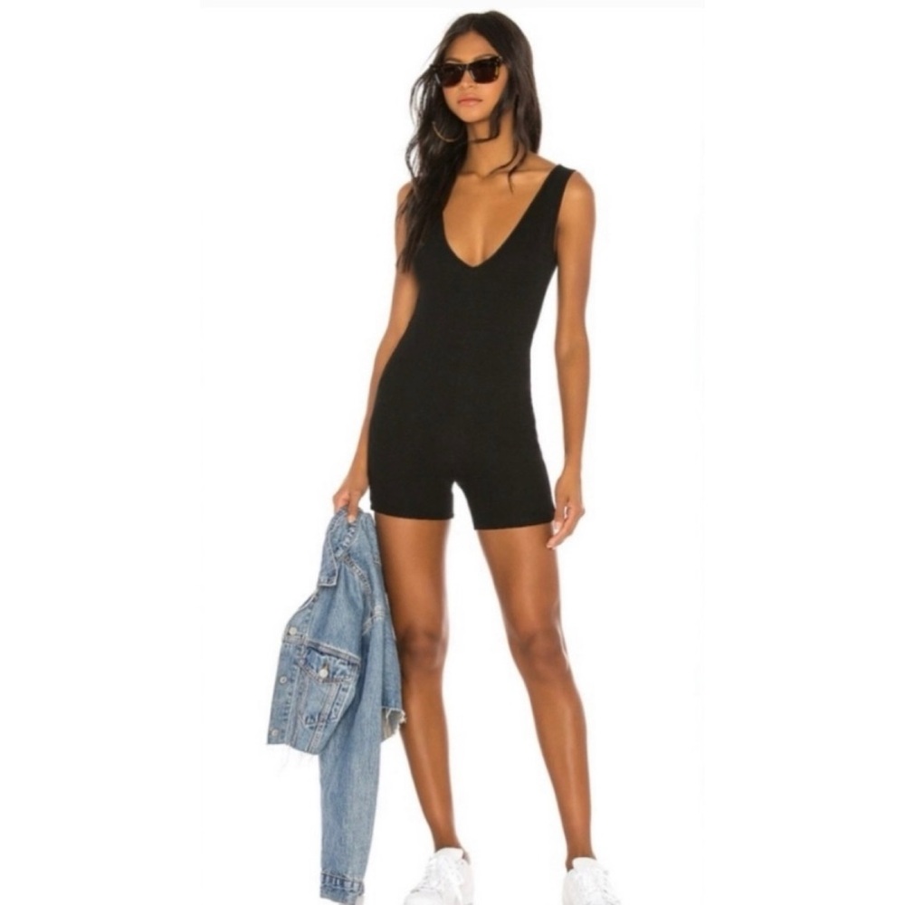 Babaton contour v-neck romper xxs